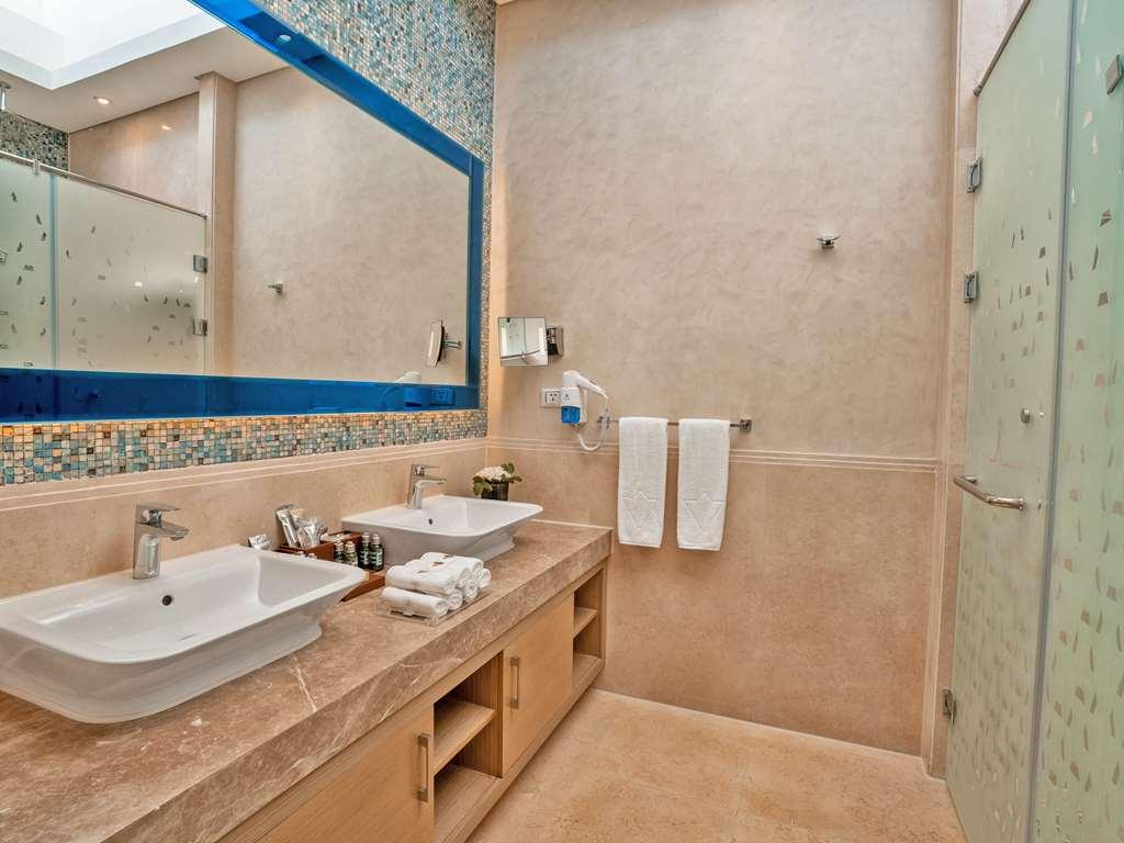 Rixos Premium Magawish Suites And Villas Hurghada Kamer foto